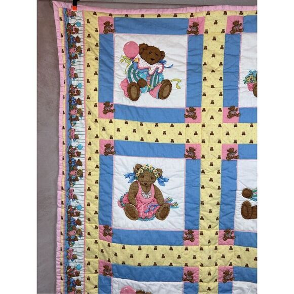 Vintage 1990s Teddy Bear Baby Quilt - Picture 2 of 7
